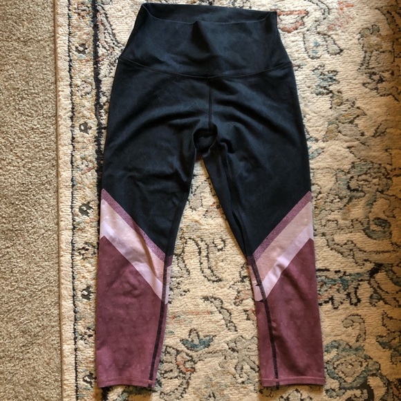 Alo yoga high waisted leggings pink and black - Picture 2 of 8